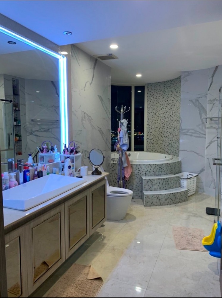 242sqm Spacious River View 3 bedrooms for sale at Watermark – รูปที่ 3
