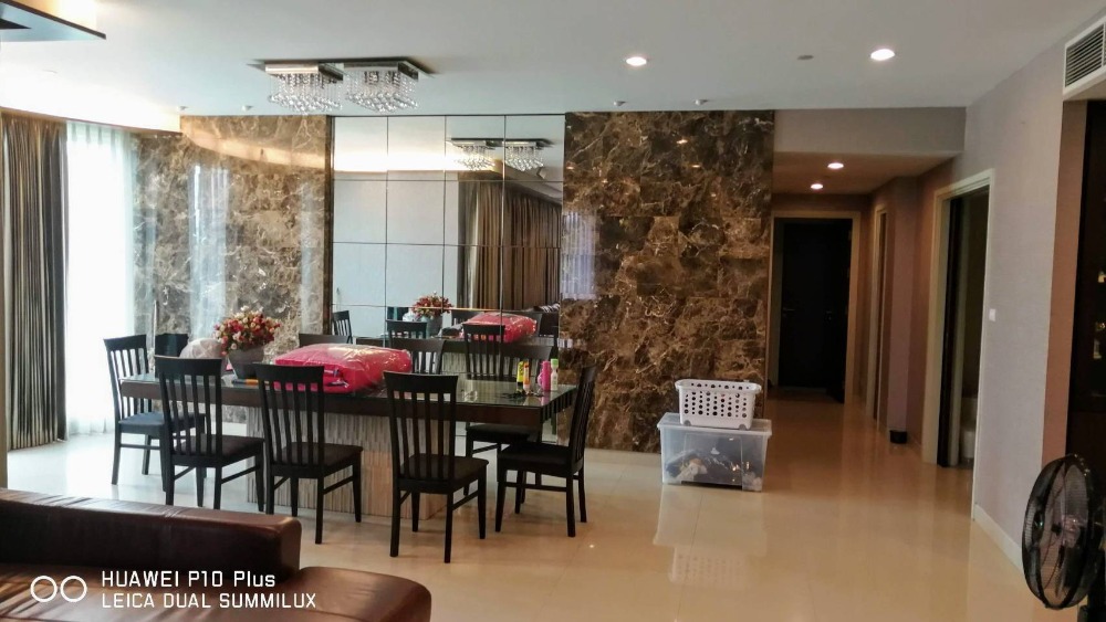 242sqm Spacious River View 3 bedrooms for sale at Watermark 242sqm Spacious River View 3 bedrooms for sale at Watermark