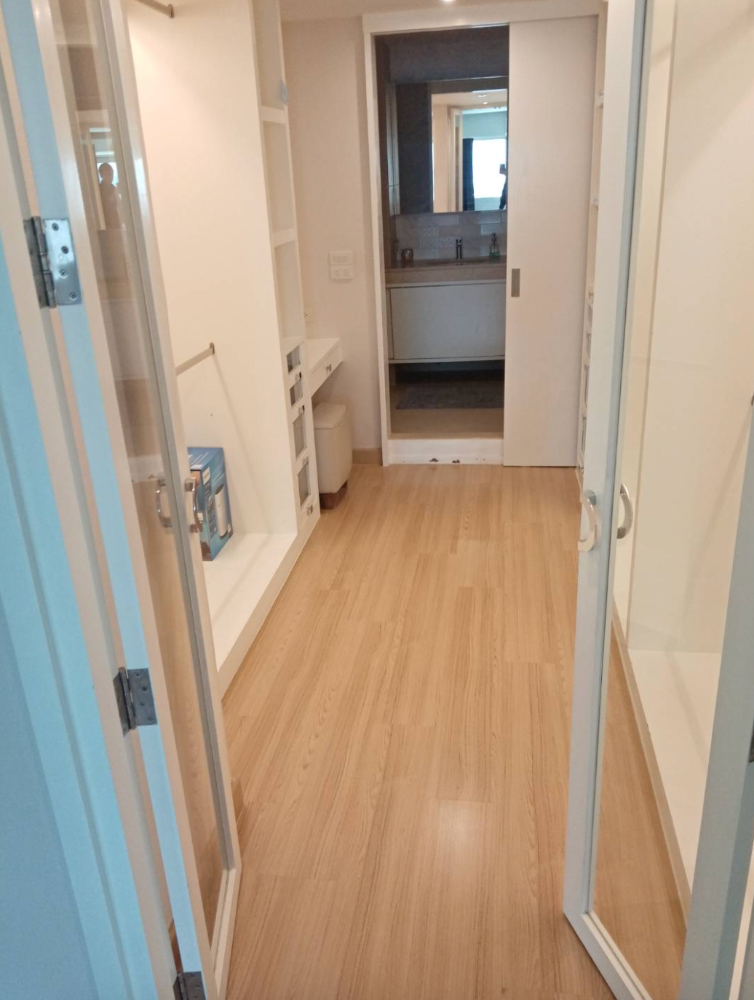 Petch 9 Tower 100 sq.m. Rent & Sell Eng 中 日 Please add LINE ID @806qphgn o8415o5483 Petch 9 Tower 100 sq.m. Rent & Sell Eng 中 日 Please add LINE ID @806qphgn o8415o5483