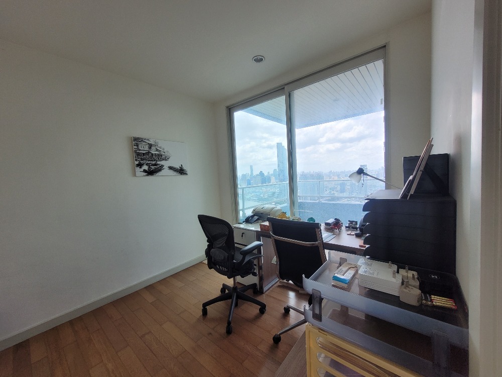 283sqm High Floor Riverside 4 bedrooms for sale at Watermark – รูปที่ 2