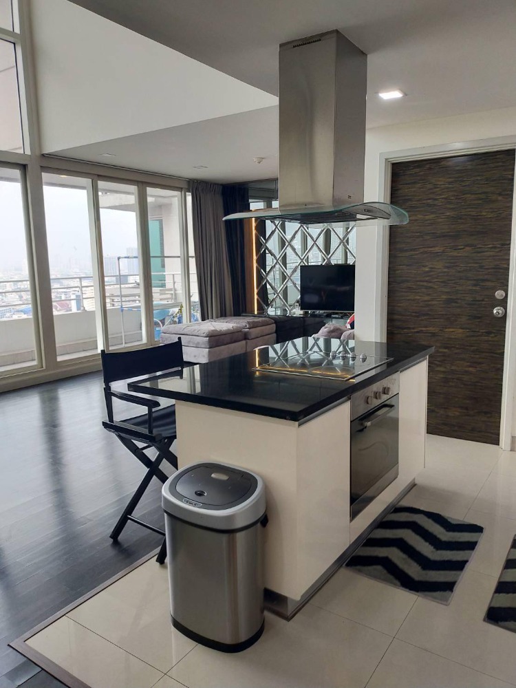 225sqm Riverside Penthouse 3 bedrooms for rent at Watermark 225sqm Riverside Penthouse 3 bedrooms for rent at Watermark