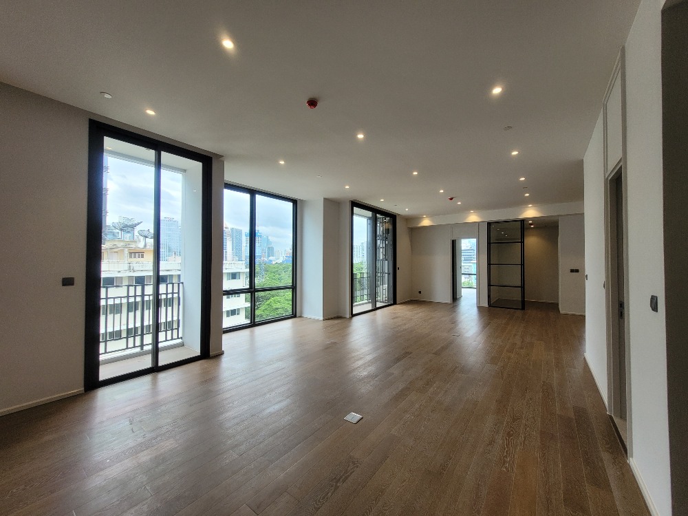 152.42sqm Brand New Modern 2 + 1 bedrooms for sale at Muniq Langsuan – รูปที่ 2