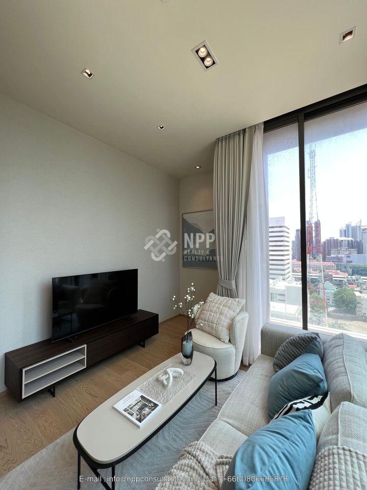 2 Bedrooms For Sale at 28 Chidlom – รูปที่ 2