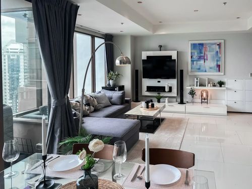 🔥 Condo for sale, The Emporio place, 2 bedrooms, fully furnished, beautiful view, not blocked, near BTS Phrom Phong, ready to move in.