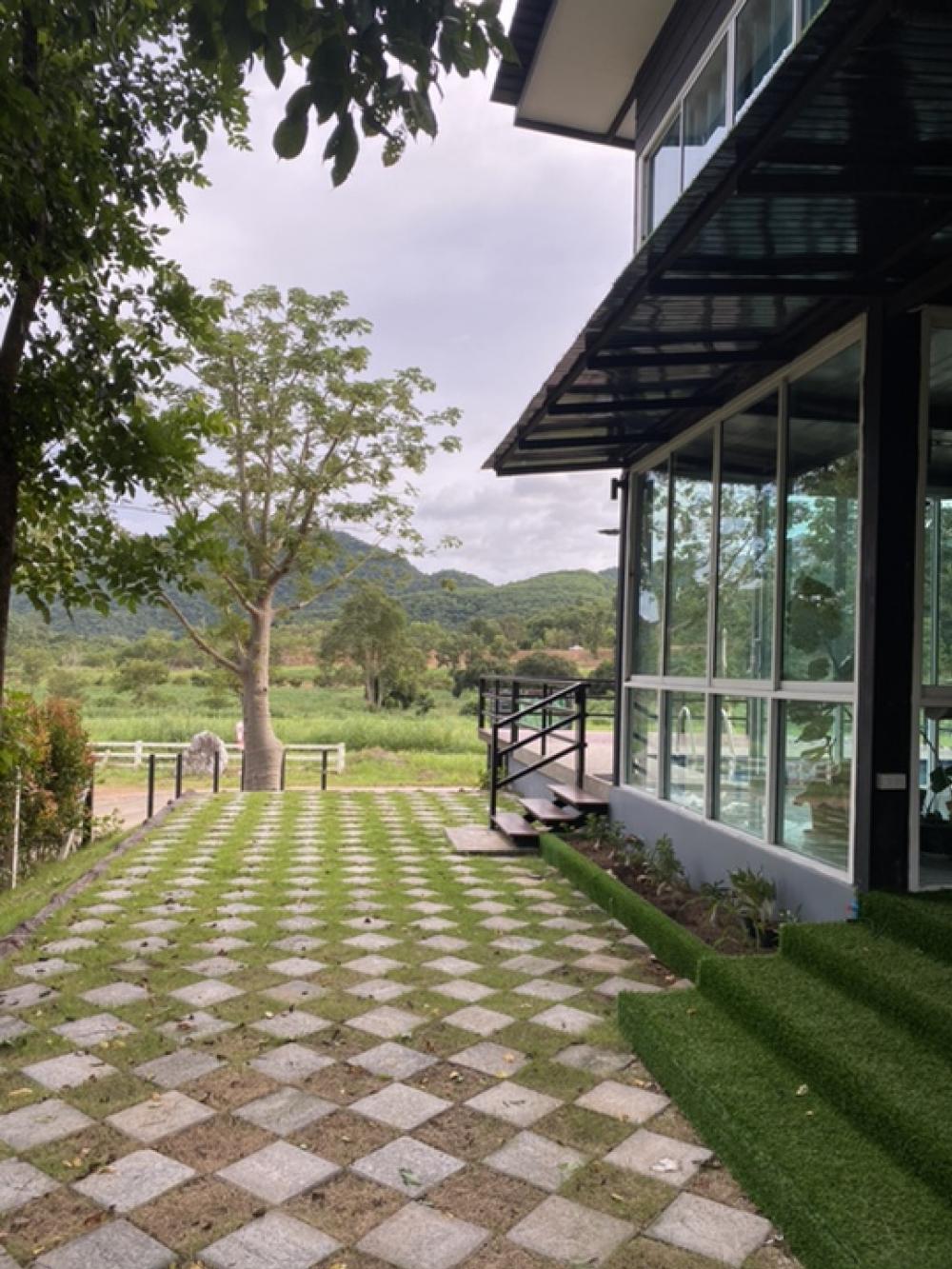 บ้านพักให้เช่า โอโซน คลับ เขาใหญ่ (ถนนธนะรัตน์ กม8) บ้านพักตากอากาศ หลังใหญ่ พร้อม สระว่ายนน้ำพูลวิลล่าบรรยากาศวิวภูเขา โอโซนธรรมชาติ (6,900/คืน/8คน)บ้านน๊อตดาวน์ หลังเล็ก วิวภูเขา โอโซนธรรมชาติ(1,000/คืน/2คน) – รูปที่ 4