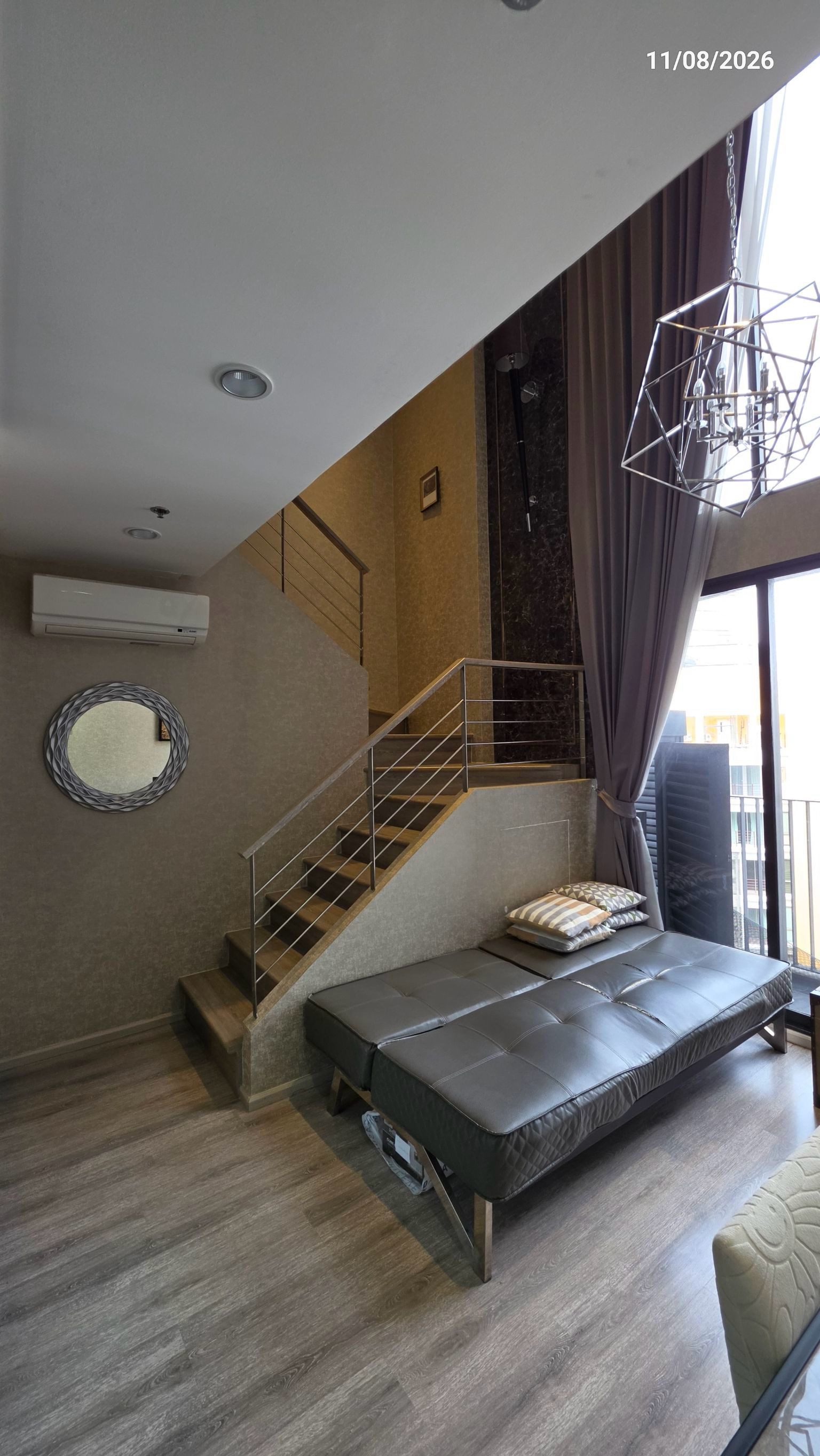 ***For RENT IDEO MOBI Asoke , Duplex 1 bedrooms (s) ***