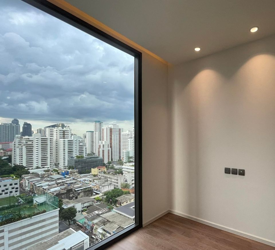 ให้เช่าคอนโด MUNIQ Sukhumvit 23 ห้องใหญ่ 2 ห้องนอน 2 ห้องน้ำ ใกล้ BTS, MRT 200 เมตร – รูปที่ 2