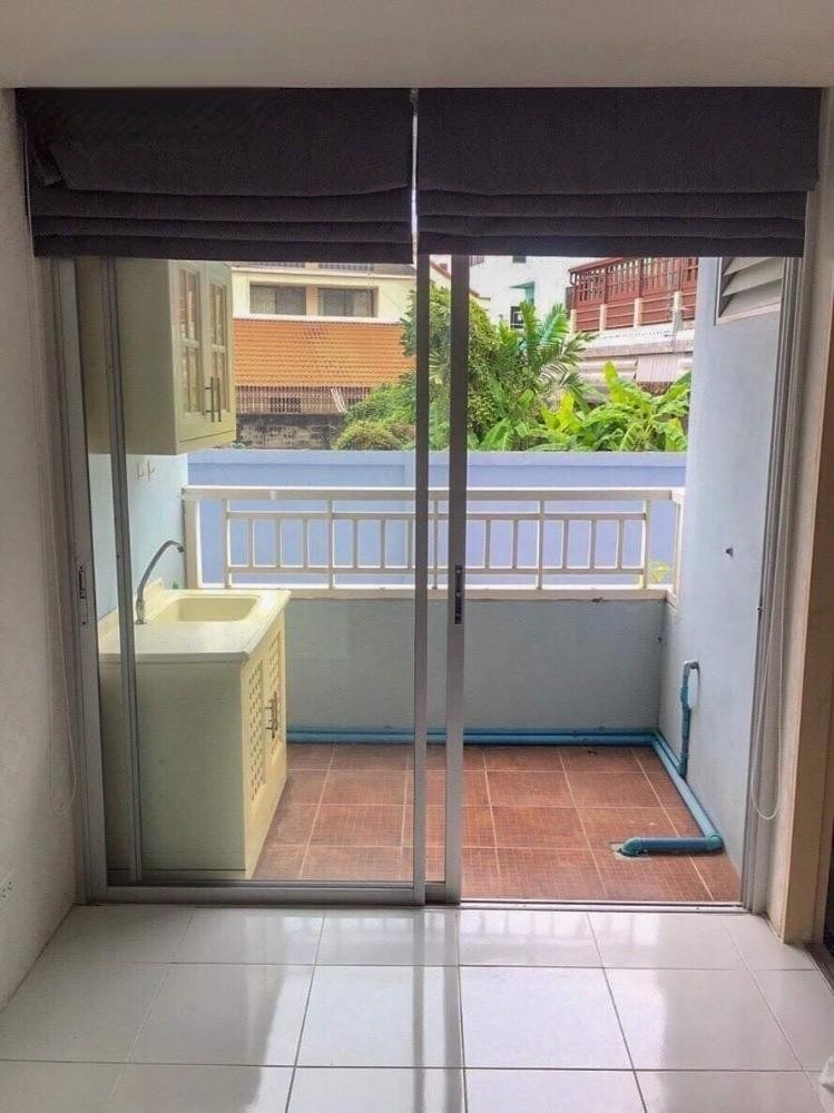 (รหัส FS3735) ขายคอนโด รัชดา ซิตี้ 18 ราคา 1.29 ล้านบาท ใกล้รถไฟฟ้า MRT ห้วยขวาง, MRT สุทธิสาร, เซ็นทรัล, ฟอร์จูน, บิ๊กซี, The Street เดินทางสะดวก ใกล้แหล่งช้อปปิ้ง – รูปที่ 2