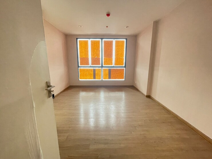 💥💥Room for sale, ready to move in!! Condo The Tree Interchange, area 22.77 sq m, Building A, 20th floor, unblocked view, only 2.1 million baht!! Interested LINE ID: @atfirm💥💥