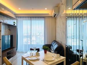 for rent ideo mobi 66 2 bed specila deal nice room ❤️🌈