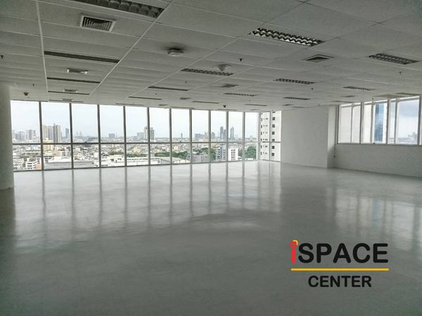 Office ตกแต่งแล้วบางส่วน เริ่ม 100-1,500 ตร.ม. ติด BTS เซ็นหลุยส์ 200 ตรม. เดินทางสะดวกมาก ห้องสวย วิวดี