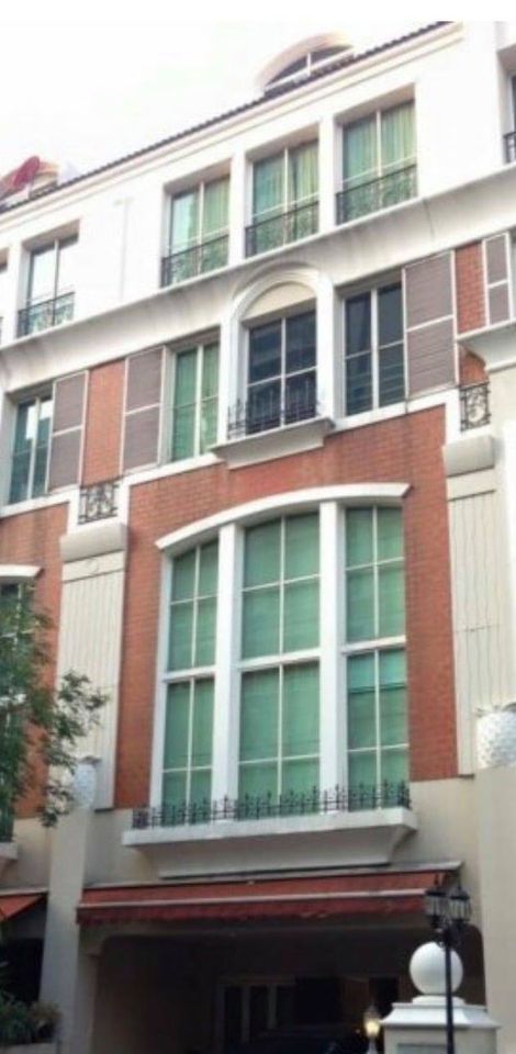 Townhome Baan Klang Krung Thonglor / 4 bedrooms (for sale), Baan Klang Krung Thonglor / Townhome 4 Bedrooms (FOR SALE) PALM704