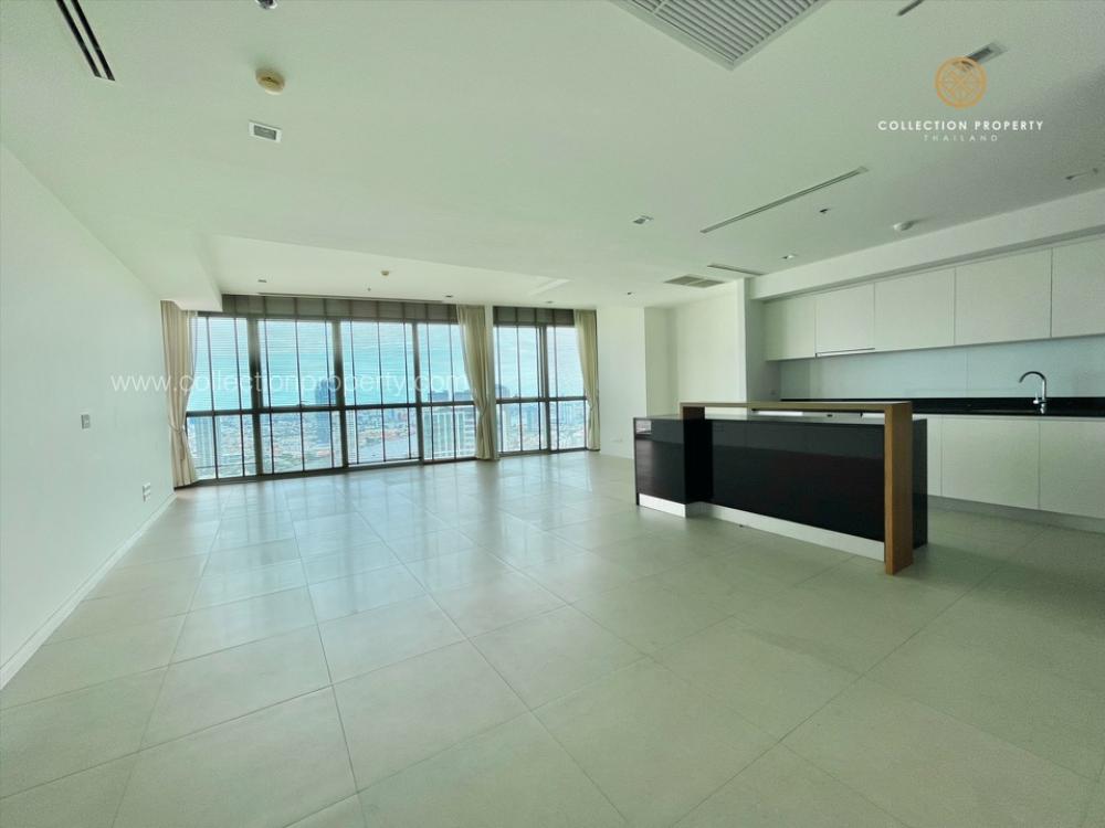 Sale 2 bedroom condo at The River