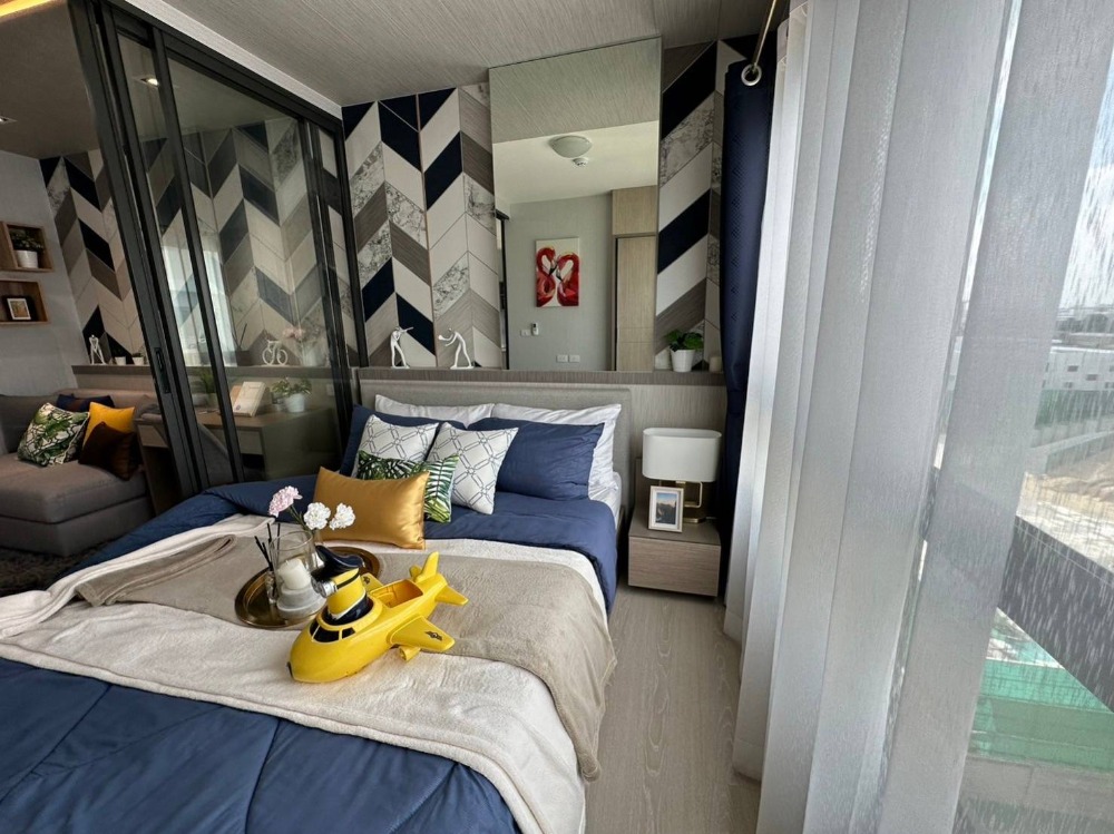 luxury condo for sale Adjacent to Don Mueang Airport The starting price is only 2.38 million baht. luxury condo for sale Adjacent to Don Mueang Airport The starting price is only 2.38 million baht.