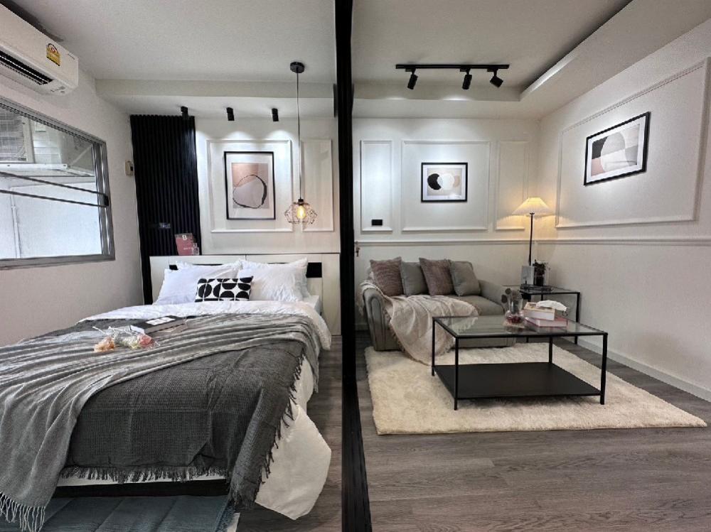 Ratchada Prestige Condo allows pets. Built-in room, very large, installment only 5,xxx baht, pets allowed. Prime location, accessible in many ways.