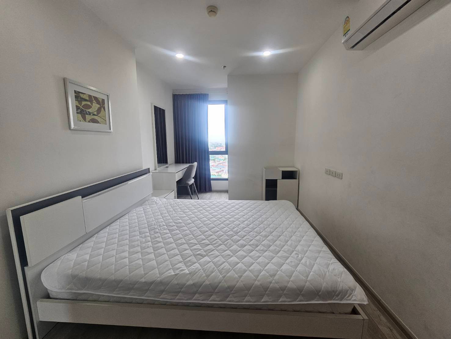 For sale/rent Ideo Mobi Charan-Interchange - 1 bedroom, 1 bathroom, size 34.1 sq m., convenient travel, near MRT Bang Khun Non ** For sale/rent Ideo Mobi Charan-Interchange - 1 bedroom, 1 bathroom, size 34.1 sq m., convenient travel, near MRT Bang Khun Non **