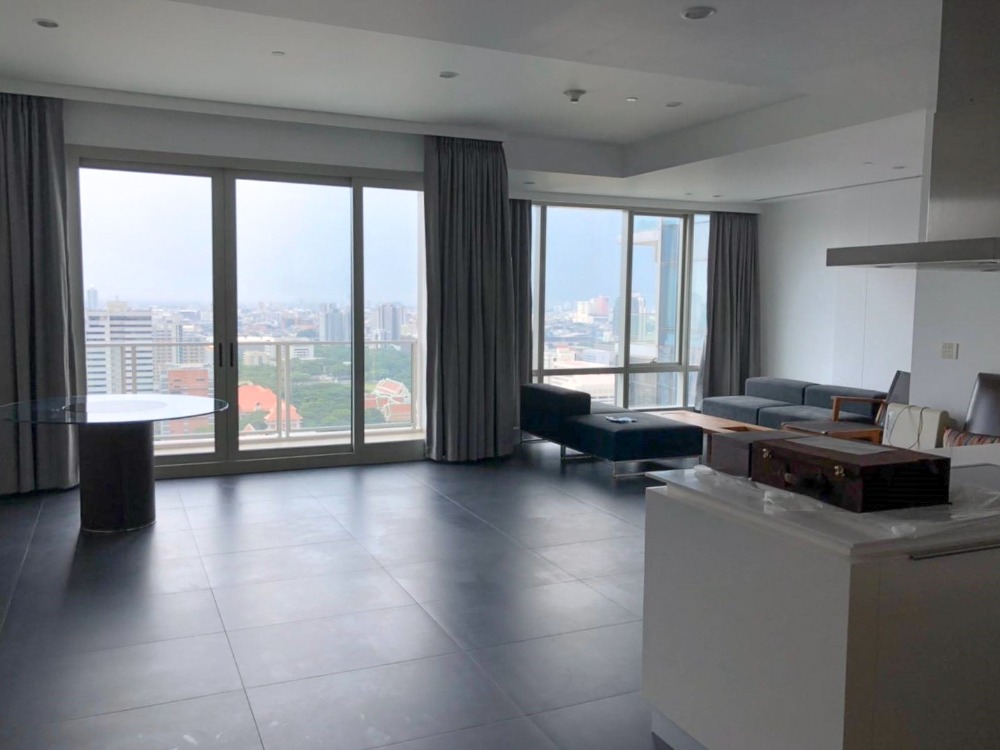 ❖ High Floor ❖ 30+ floor, Lumphini Park view | 2 beds 127.00 sq.m. | near Lumphini Park 1 mins, Velaa Sindhorn Village 3 mins, MRT Si Lom station 3 mins ❖ High Floor ❖ 30+ floor, Lumphini Park view | 2 beds 127.00 sq.m. | near Lumphini Park 1 mins, Velaa Sindhorn Village 3 mins, MRT Si Lom station 3 mins
