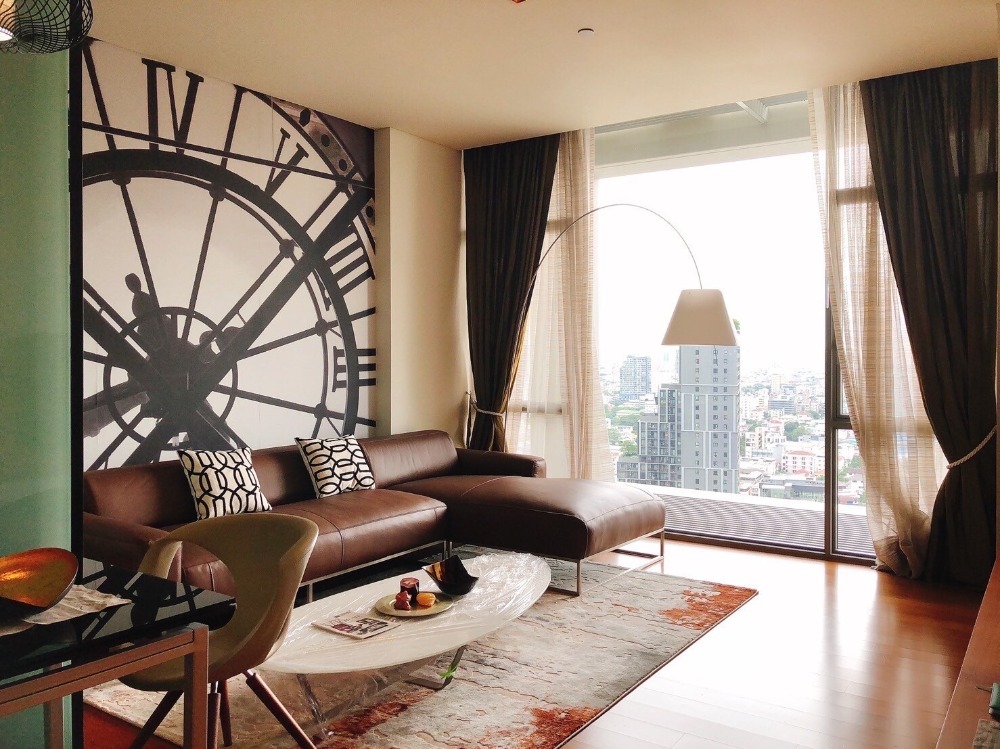 ♦ Nice decoration ♦ ชั้น 20+ 130.00 ตร.ม. 2 ห้องนอน | ใกล้ โรงพยาบาล BNH 5 นาที, สวนเฉลิมพระเกียรติ 5 นาที
