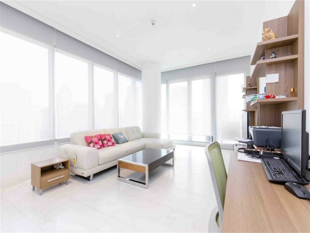 ❖ Good Deal ❖ วิวสวนลุม ชั้น 15+ | 2 ห้องนอน 126.00 ตร.ม. | ใกล้ สวนลุมพินี 1 นาที, เวลา สินธร วิลเลจ 3 นาที, MRT สถานีสีลม 3 นาที