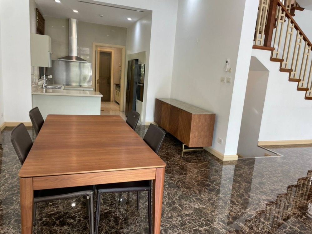 ● Luxury house ● บ้านเดี่ยว 2 ชั้น 100.00 ตร.ว. | 4 ห้องนอน มีสระว่ายน้ำ | ใกล้ BTS สถานีพระโขนง 2 นาที, โรงพยาบาลสุขุมวิท 4 นาที, Gateway เอกมัย 4 นาที – รูปที่ 3