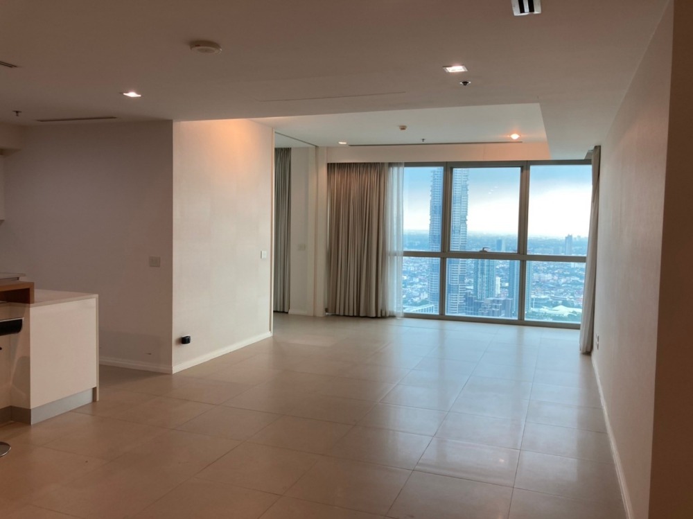 ♦ High floor ♦ 55+ Floor 120.57 sq.m. | 2 Beds, Chao Phraya river view | Condo near ICONSIAM 3 mins., BTS Taksin 3 mins. ♦ High floor ♦ 55+ Floor 120.57 sq.m. | 2 Beds, Chao Phraya river view | Condo near ICONSIAM 3 mins., BTS Taksin 3 mins.
