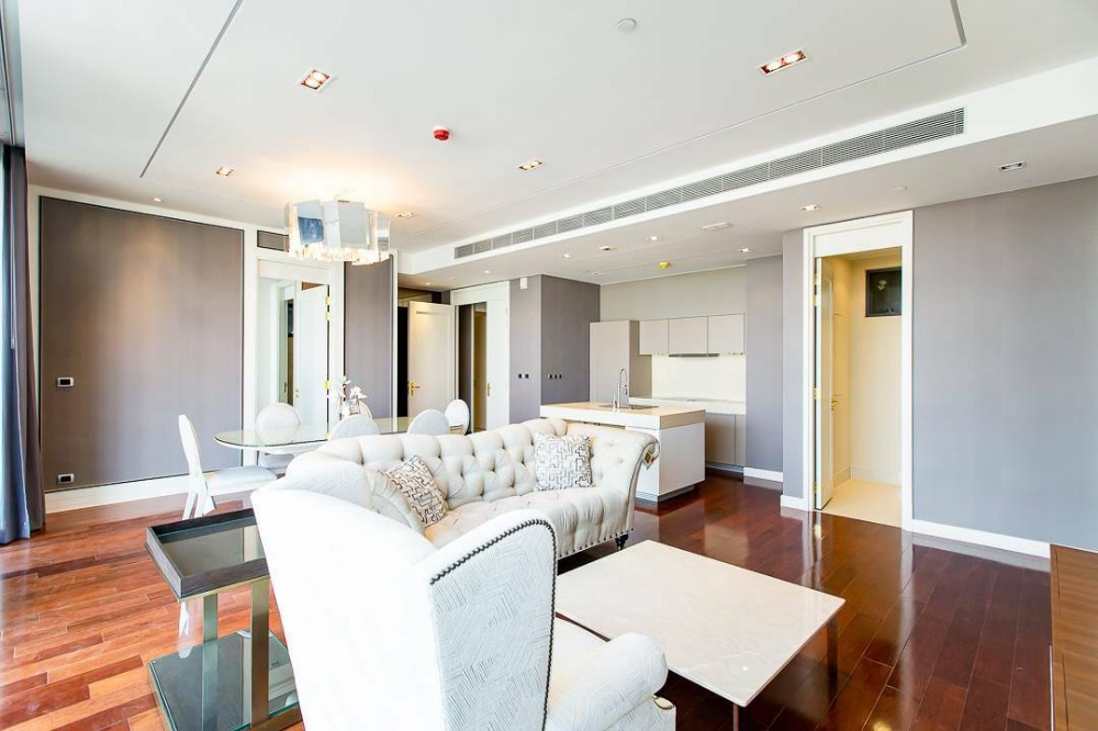 ♦ Luxury style ♦ ชั้น 15+ | 2 ห้องนอน 127 ตร.ม. | ใกล้ BTS พร้อมพงษ์ 110 ม., เอ็มควอเทียร์ 260 ม., เอ็มโพเรียม 260 ม., โรงพยาบาลสมิติเวช สุขุมวิท 1.4 กม. – รูปที่ 4