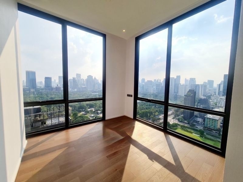 ❖ Prime Location ❖ ชั้น 20+ 3 ห้องนอน | 123.29 ตร.ม. | ใกล้ BTS เพลินจิต 3 นาที , MRT ลุมพินี 4 นาที – รูปที่ 2