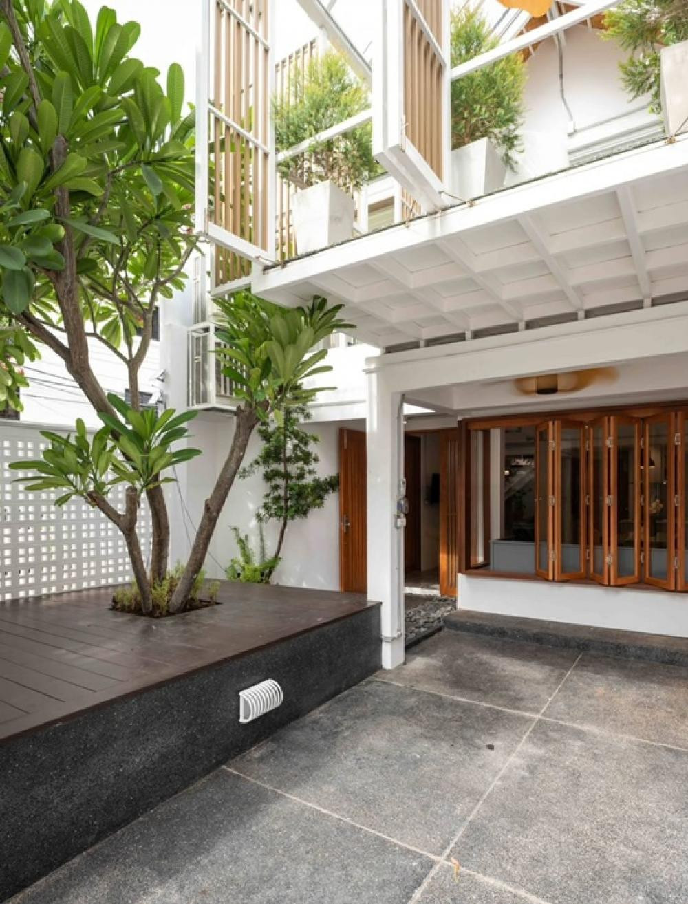 บ้านสวยให้เช่า 3 ชั้น เอกมัย สุขุมวิท63 เพียง 650 ม.ถึง BTS เอกมัย – รูปที่ 4