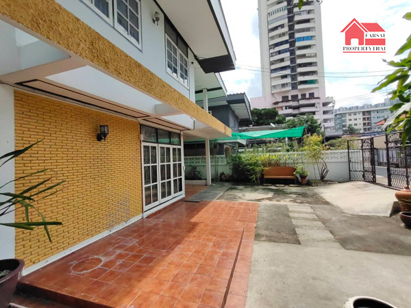 ให้เช่าบ้านเดี่ยว 2ชั้นเนื้อที่ 60ตร.ว พื้นที่ใช้สอย 180ตร.ม 3ห้องนอน 2ห้องน้ำ เฟอร์บางส่วน ถนน รัชดา เขตห้วยขวาง ราคาเช่า 30,000 บ/ด  ( 泰国房地产公司可以说中文请打电话。081-732-9189  Line : fs258  微信密码 F0817329189 ) – รูปที่ 4