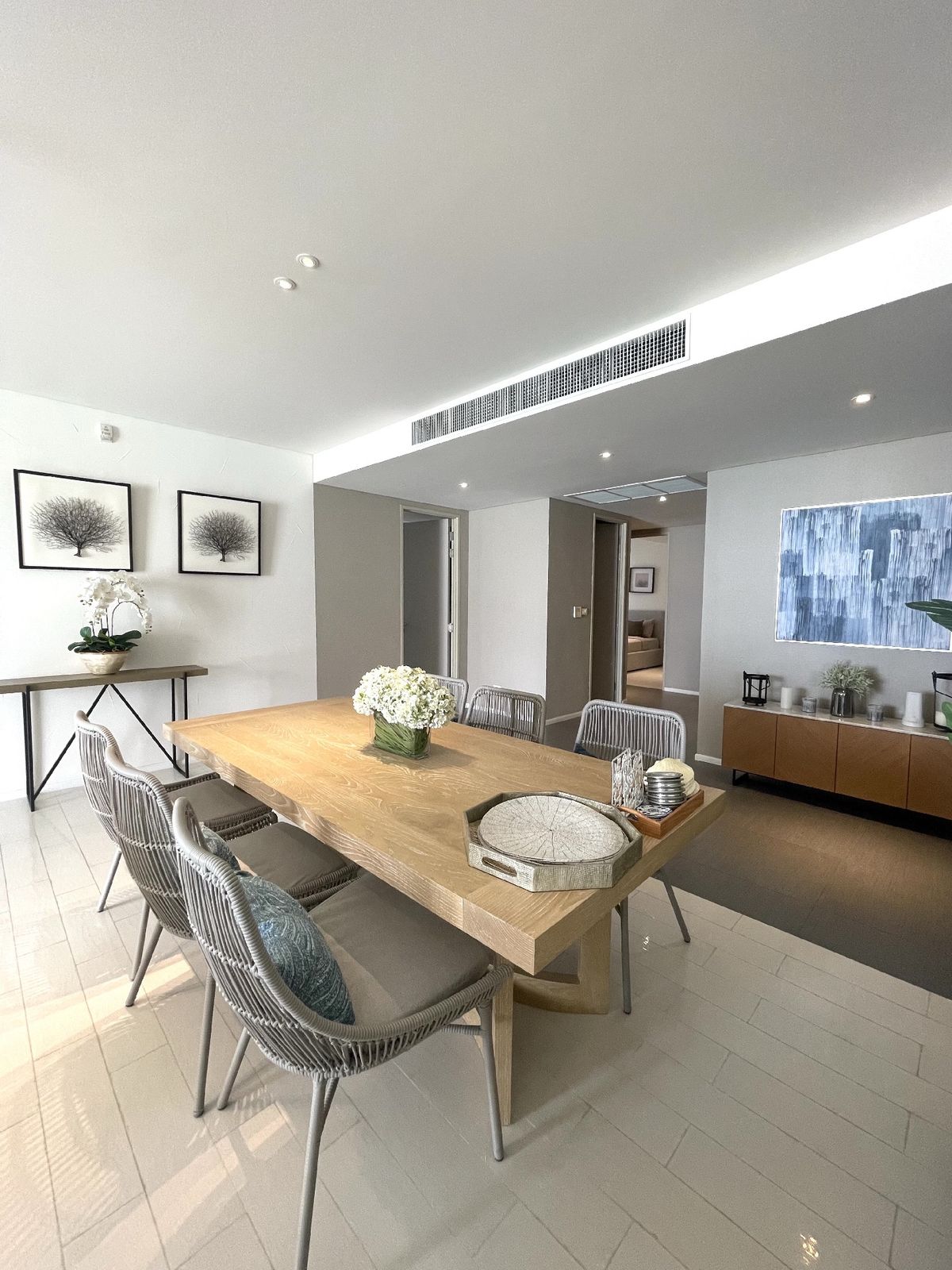 Beachfront Hua Hin condominium for rent.3Bedrooms with Seaview and good condition. – รูปที่ 4