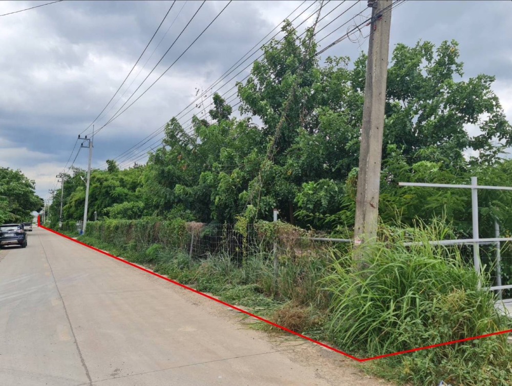 Empty land for sale, area 6 rai 99 sq m. (3 title deeds) next to Soi Erawan 21 Road #Khlong Song Subdistrict #Khlong Luang District #Pathum Thani Province Good location with a future worth investing in Convenient travel Empty land for sale, area 6 rai 99 sq m. (3 title deeds) next to Soi Erawan 21 Road #Khlong Song Subdistrict #Khlong Luang District #Pathum Thani Province Good location with a future worth investing in Convenient travel
