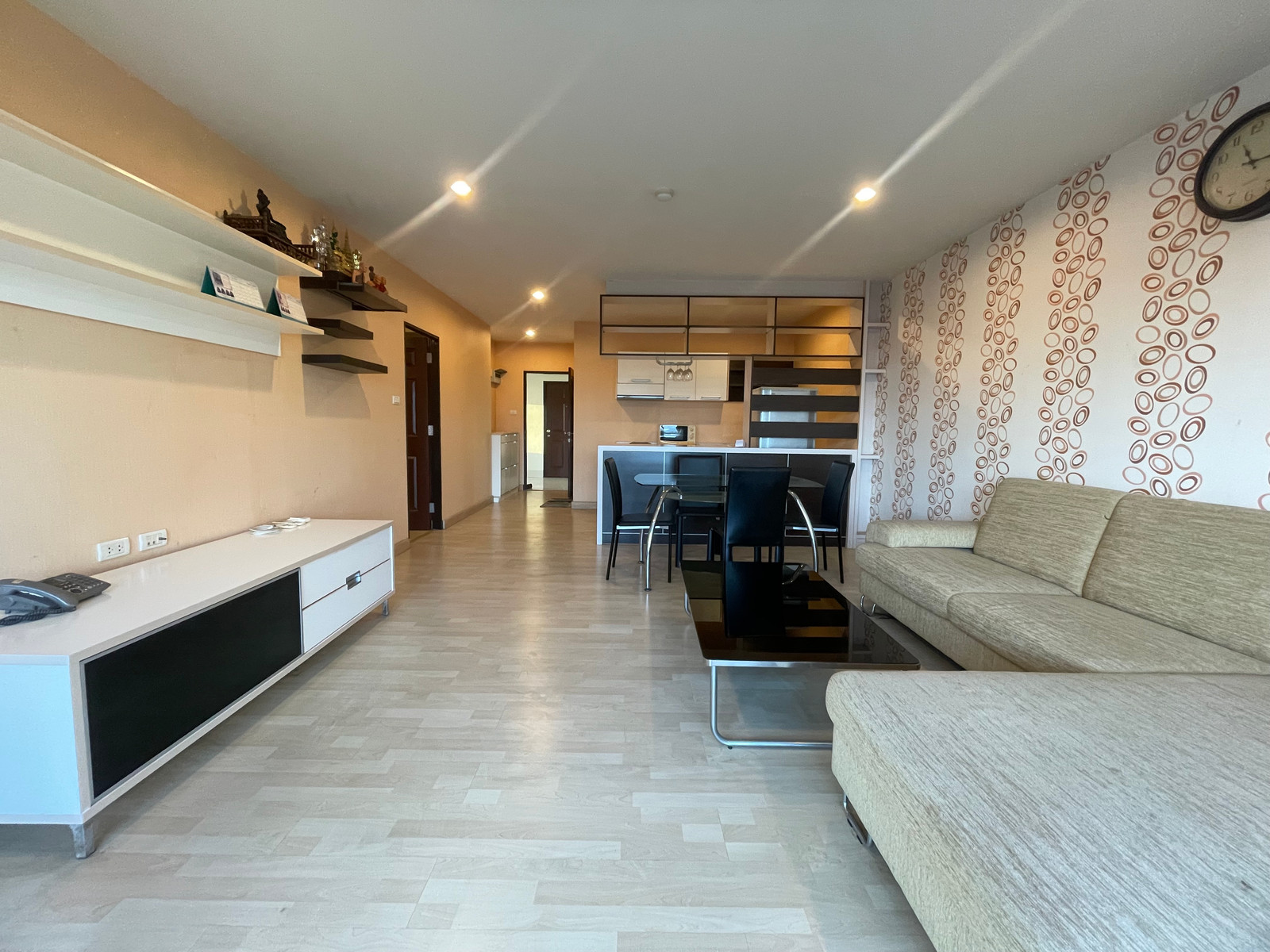เอก คอนโด วิว (Eak Condo View) !!ดีลโดยตรงจาก เอก คอนโด วิว (Eak Condo View) !!ดีลโดยตรงจาก