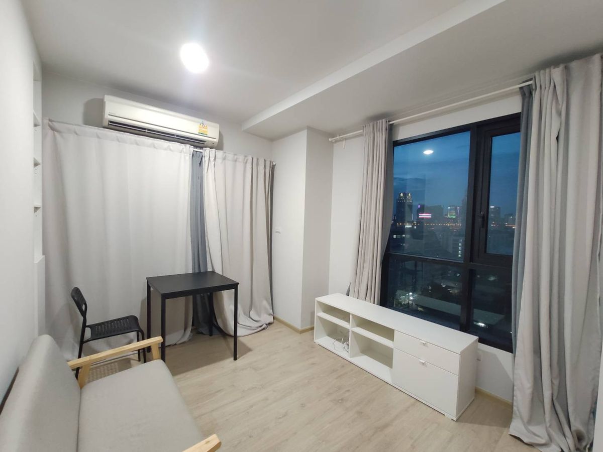 Condo for rent, Fuse Miti Sutthisan, Chamber of Commerce, 29 sq m, 15th floor, good location, with furniture, washing machine. Condo for rent, Fuse Miti Sutthisan, Chamber of Commerce, 29 sq m, 15th floor, good location, with furniture, washing machine.