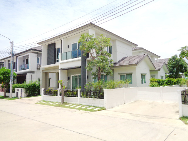 ขายบ้านเดี่ยว  50.2 ตร.วา  หมู่บ้านเซนโทร ประชาอุทิศ90 ซอยประชาสามัคคี  อ.พระสมุทรเจดีย์ จ.สมุทรปราการ   สภาพใหม่มาก  ฟรีค่าโอน – รูปที่ 2