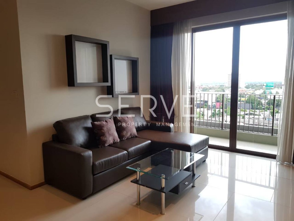 1 Bed with Bathtub Large Room 65.35 sq.m. Good Location BTS Phrom Phong 800 m. at The Emporio Place Condo / Condo For Rent