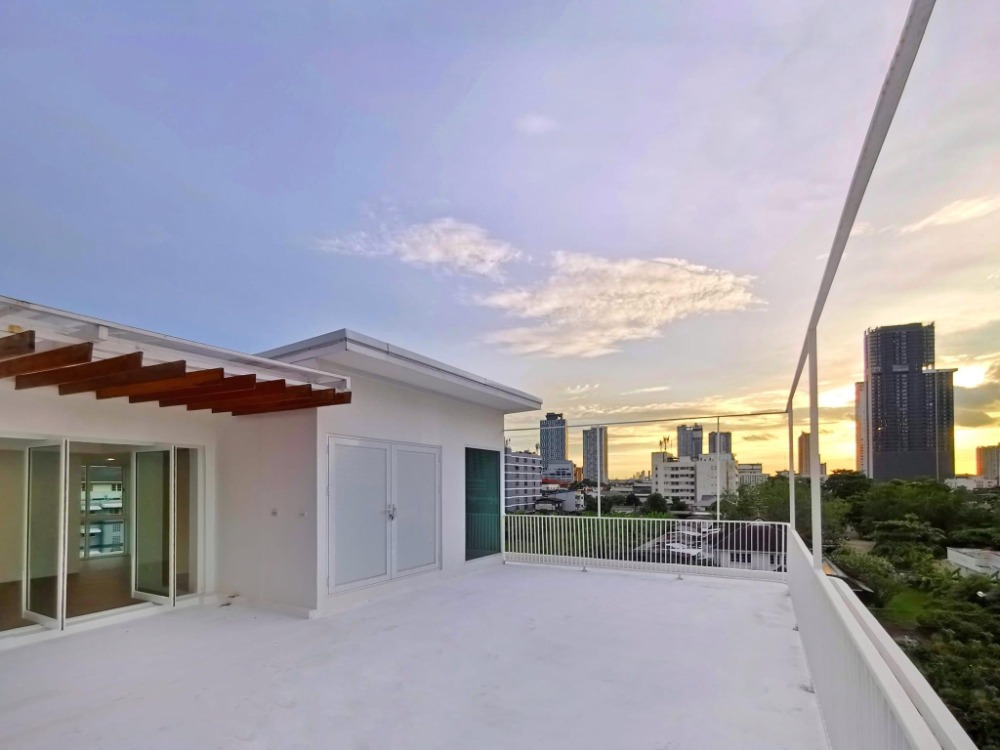PORTICO - Sukhumvit 77 Onnut (ปอร์ติโก - สุขุมวิท77 อ่อนนุช) | บ้านเดี่ยวรีโนเวท โฮมออฟฟิศ 5 ชั้น | 72 ตร.ว. 622 ตร.ม. | 5ห้องนอน  4ที่จอดรถ | ใกล้ People Park 1 นาที, บิ๊กซี อ่อนนุช 3 นาที, BTS อ่อนนุช 4 นาที, – รูปที่ 4