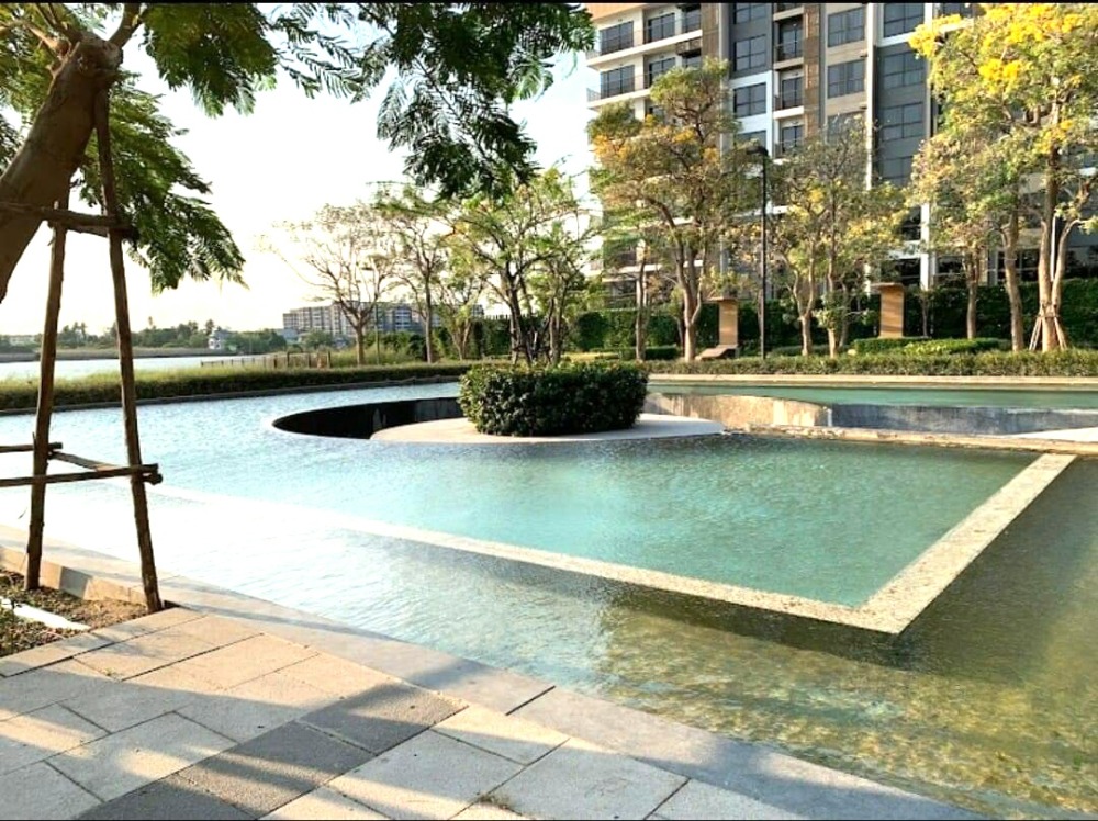 Politan Rive for sale, next to the Chao Phraya River, high floor, beautiful view, can see the river, fully furnished, ready to move in.