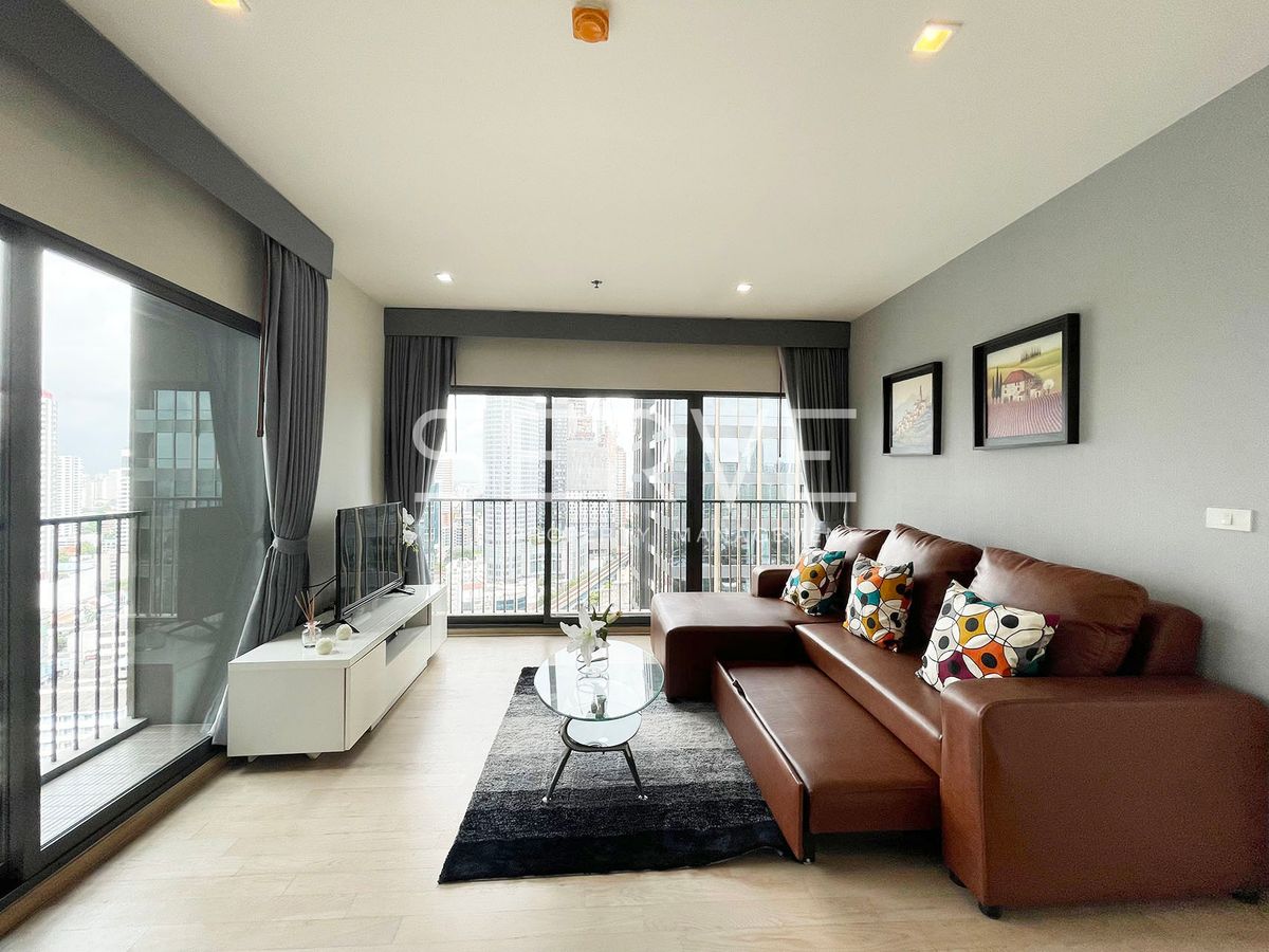 Corner Unit 1 Bed with Bathtub 62.36 sq.m. High Fl. 20+ Open View Perfect Location Next to BTS Thong Lo at Noble Remix Condo / For Sale