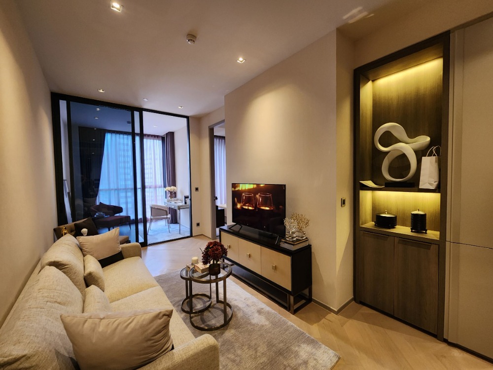 Hot!! For Rent Super Luxury Condo Sathorn Area (Nice Condominium) Hot!! For Rent Super Luxury Condo Sathorn Area (Nice Condominium)
