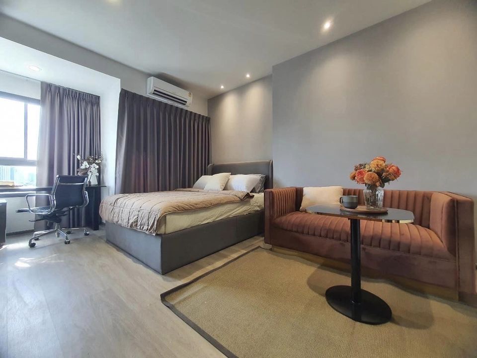 Urgent rent, Condo IDEO Chula - Samyan, 1 Bed room, city view, fully furnished, ready to move in. Urgent rent, Condo IDEO Chula - Samyan, 1 Bed room, city view, fully furnished, ready to move in.