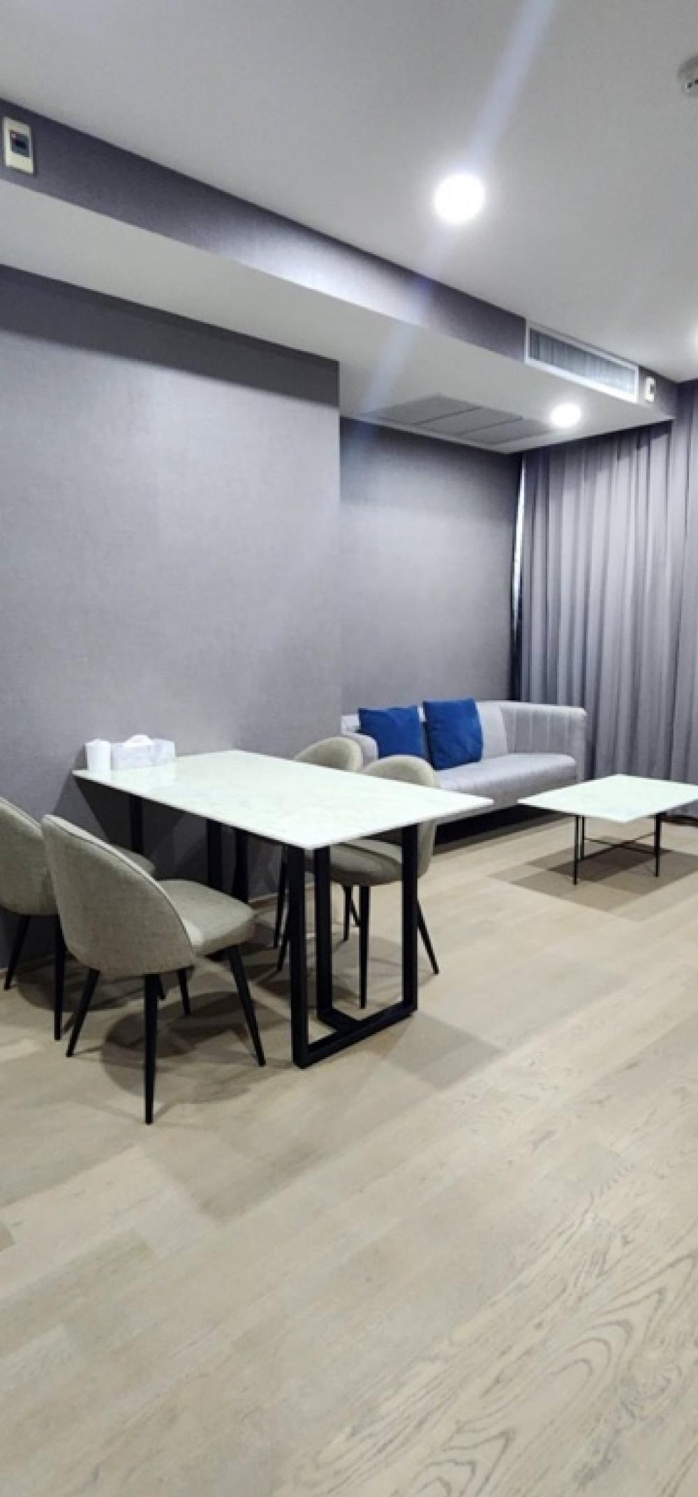 2 bedroom, 1 bathroom, 55 sqm., 18th floor, city view, 50,000 baht/month @ Ashton Chula - Silom MRT samyan, BTS Saladang, MRT Silom, Lumphini Park