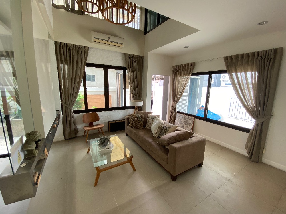 บ้านแฝด 3 ชั้น พร้อมเฟอร์นิเจอร์ ให้เช่าในโครงการ เวอรีเดียน ราชพฤกษ์ – รูปที่ 4