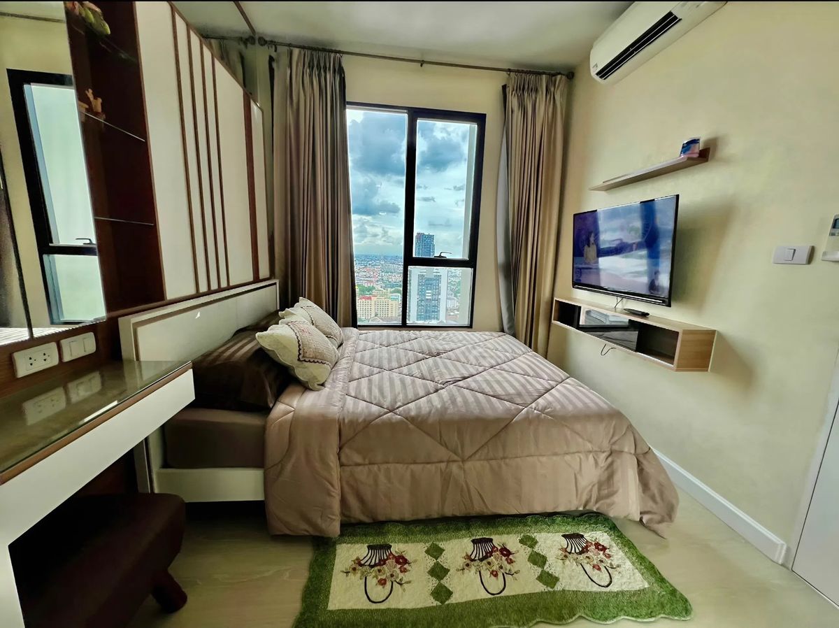 Condo The Niche Pride Thonglor-Phetchaburi ★1 bedroom 1 bathroom size 31 sq m. 30th floor★ complete electrical appliances ★ Near the Si Rat Expressway★ Near MRT Phetchaburi Station, only 5 minutes ★Near Airport Link Makk Condo The Niche Pride Thonglor-Phetchaburi ★1 bedroom 1 bathroom size 31 sq m. 30th floor★ complete electrical appliances ★ Near the Si Rat Expressway★ Near MRT Phetchaburi Station, only 5 minutes ★Near Airport Link Makk