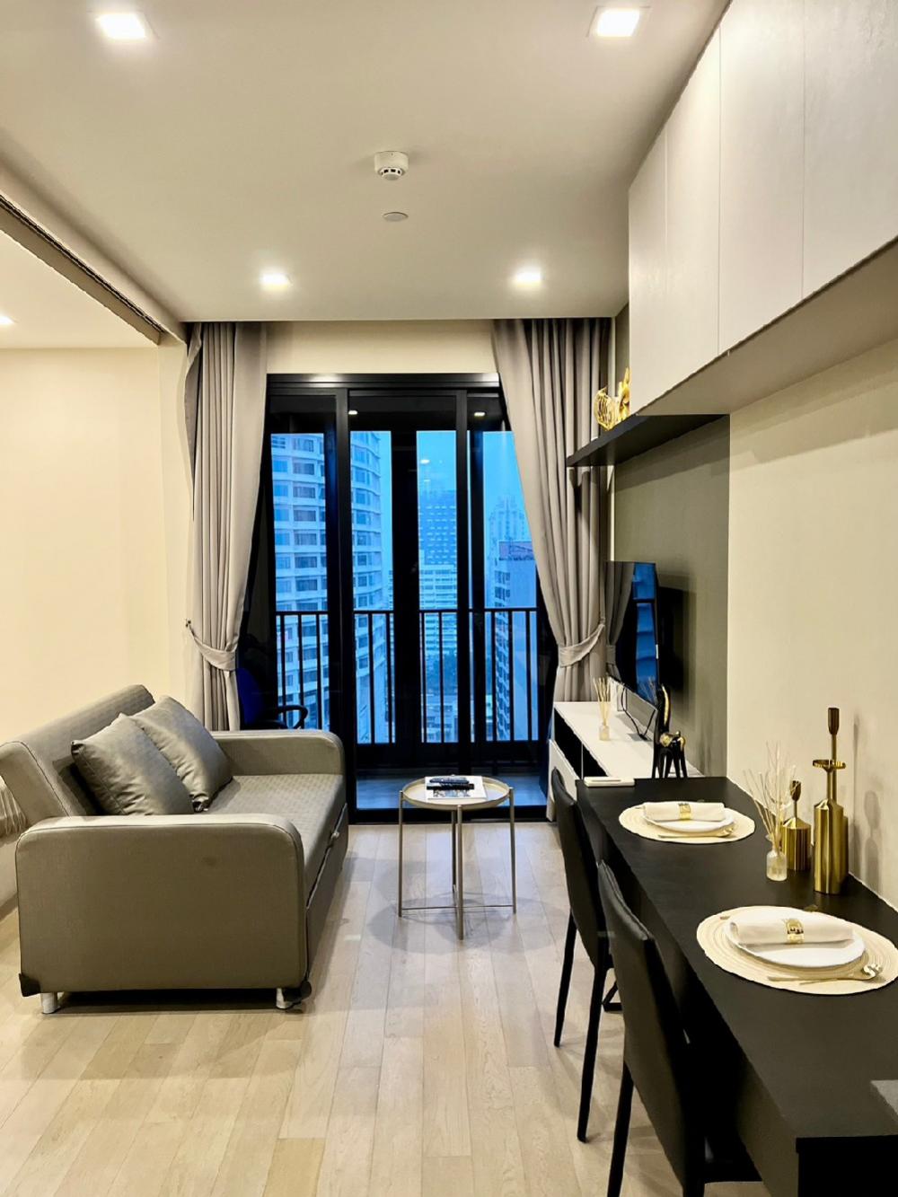 Ashton Asoke 1 bed 35 Sqm for Rent ready to move FOR RENT ** Ashton Asoke 1 bed @29,000/month call 096-2615656. High floor