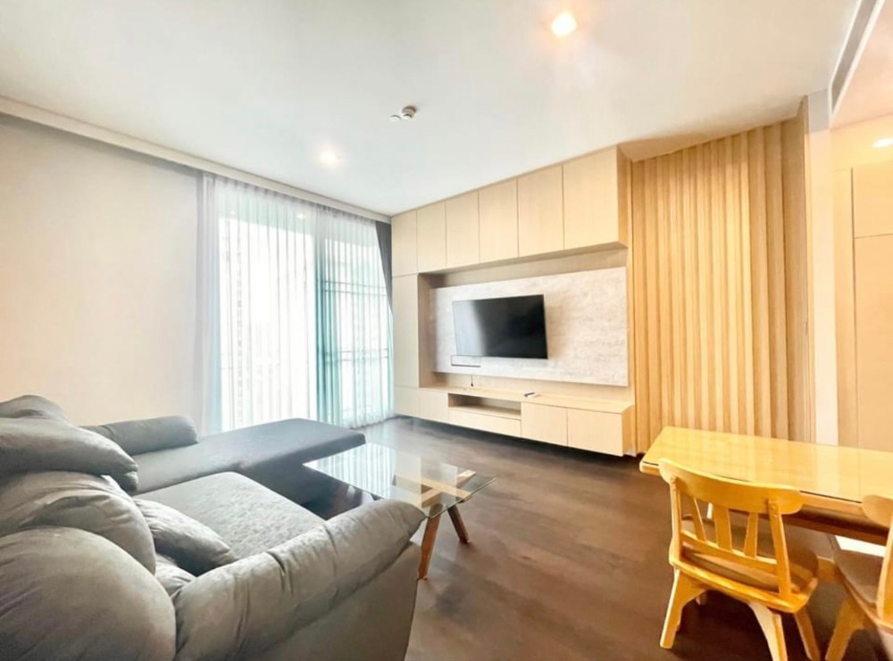 ♢ Modern style ♢15+ floor, 75 sq m. | 2 bedrooms | Near BTS Thonglor 1 minute, Major Cineplex Sukhumvit 2 minutes.