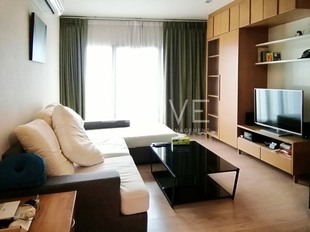 🔥2 Beds with Bathtub on High Fl. 25+ Perfect location Directly connecting to BTS Thong Lo at Noble Remix Condo / Condo For Sale