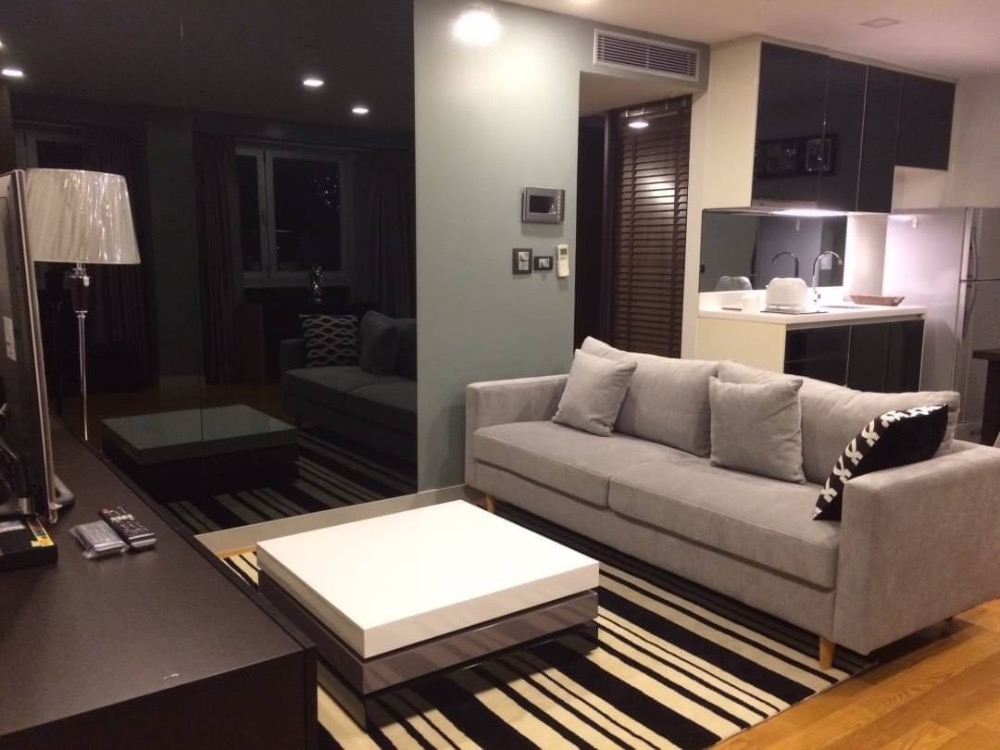 FOR SELL OR RENT 💕 QUAD SILOM BTS 📌 CHONGNONSI NEW DECORATION     📱    🍁    0  8  1     9   1   9       5    0   6   9         🍁                 – รูปที่ 2