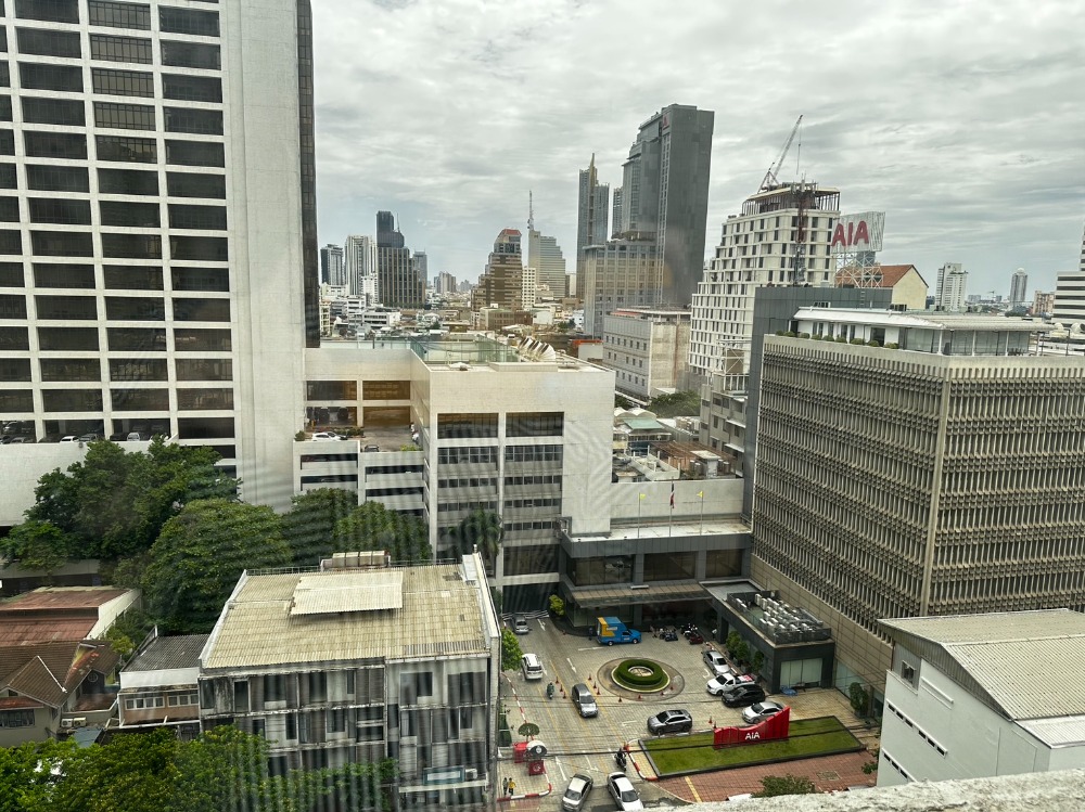 📌{FOR RENT} Office space on Surawong Rd., near BTS Chongnonsi