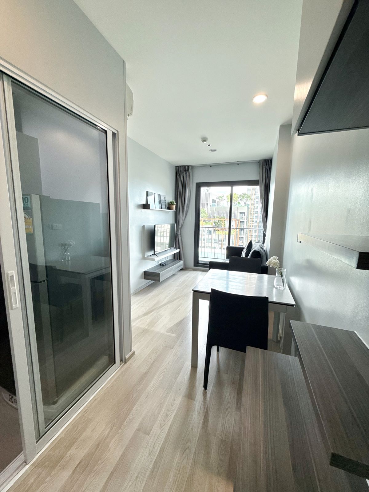 For sale with tenant Centric Huai Khwang MRT Huai Khwang, free loan application, Centric Huai Khwang Station. For sale with tenant Centric Huai Khwang MRT Huai Khwang, free loan application, Centric Huai Khwang Station.