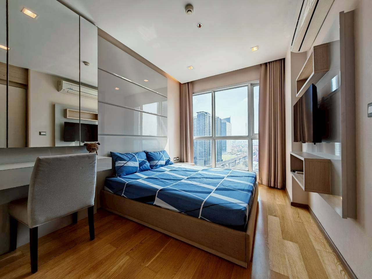 ห้องขนาดใหญ่ 45 ตร. พร้อมอ่างอาบน้ำ • ใกล้ MRT เพชรบุรี 150 เมตร🌟 [  RENT  ] The Address Asoke 🌟 สุดหรู กว้างมาก ชั้นสูง เพียง 25,000 เท่านั้น ! 📞 นัดชมติดต่อ 081-152-6154 Agent 